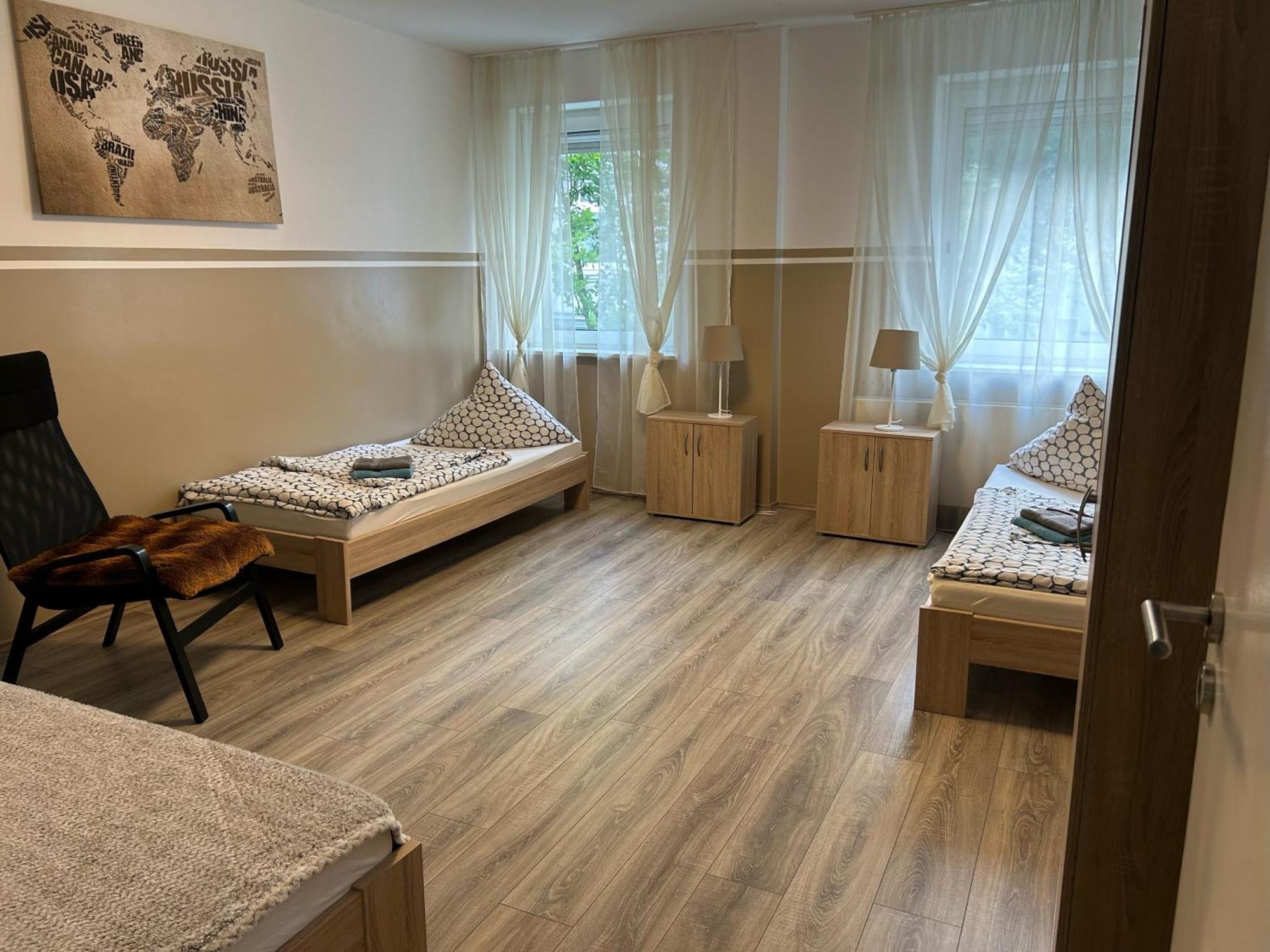 Apartment Ferienwohnung *