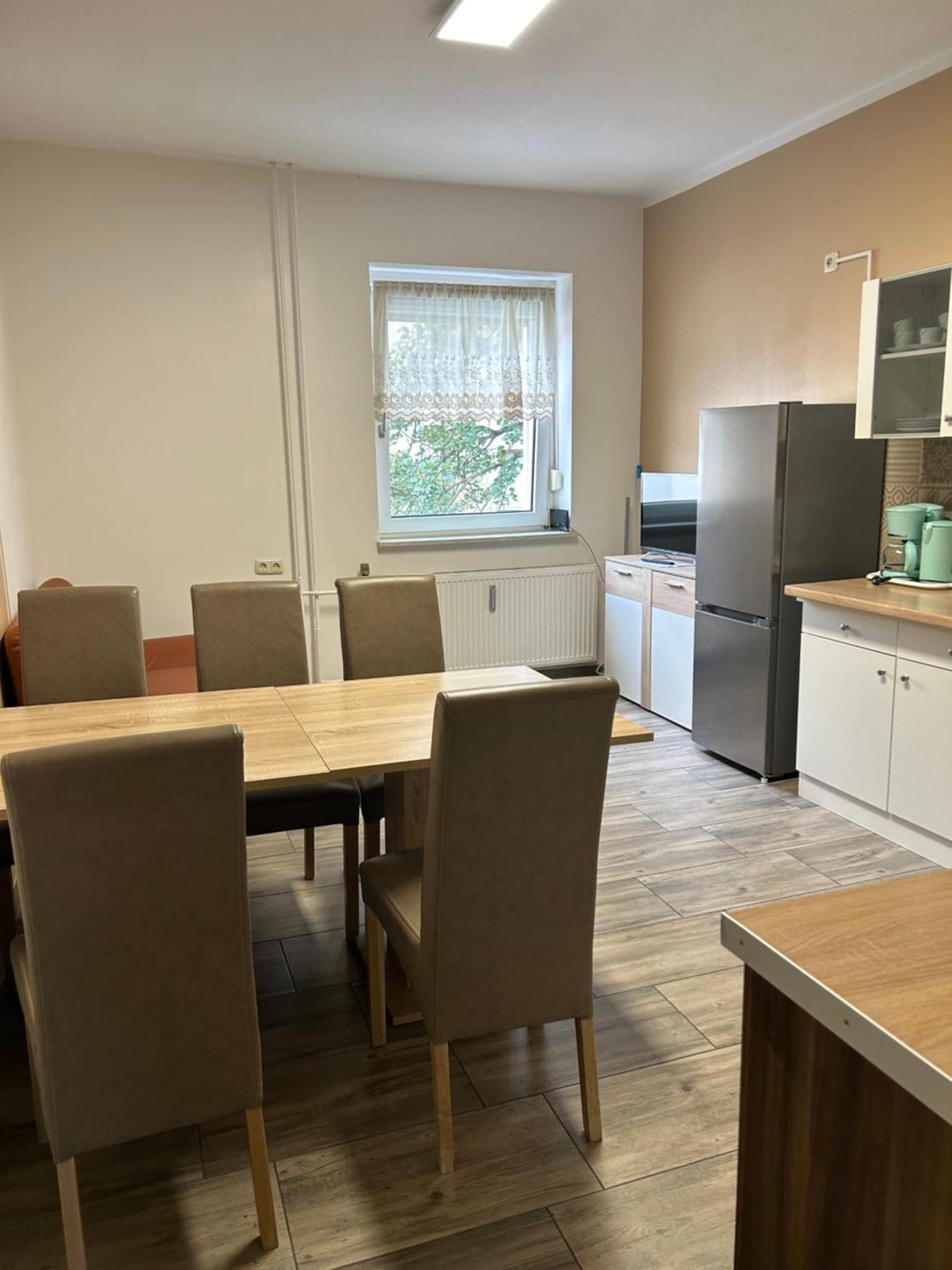Apartment Ferienwohnung *